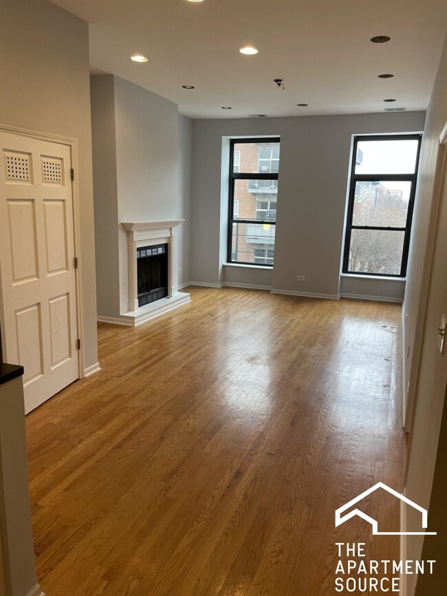 property at 1131 W Madison St