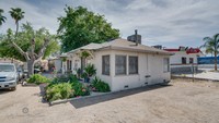 4005 Niles St in Bakersfield, CA - Building Photo - Building Photo