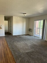 560 River View Dr in New Castle, CO - Foto de edificio - Building Photo