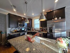 306 Maverick St in Boston, MA - Building Photo - Building Photo