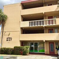 1333 E Hallandale Beach Blvd photo'