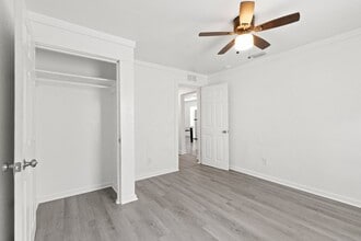 1050 19th St S in St. Petersburg, FL - Building Photo - Building Photo