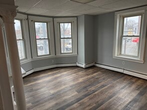 559 N 63rd St, Unit 1 BEDROOM in Philadelphia, PA - Building Photo - Building Photo