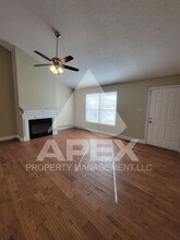 7508 Holly Crest Ln in Knoxville, TN - Building Photo - Building Photo