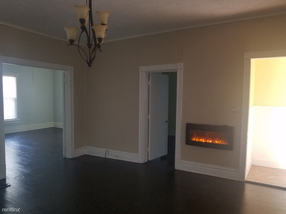 318 Union Ave NE-Unit -Apt 1 in Grand Rapids, MI - Building Photo