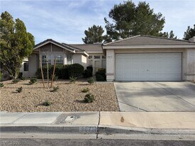 2071 Angel Falls Dr in Henderson, NV - Building Photo