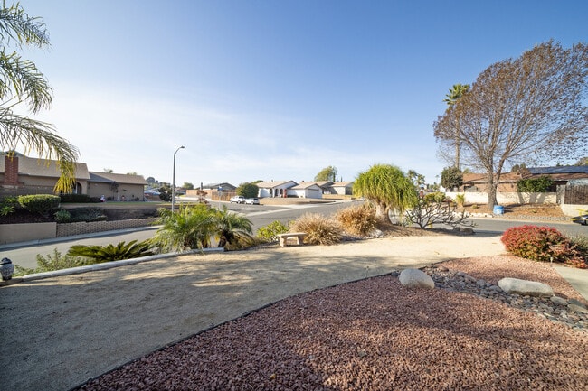 1005 Hazen Dr in San Marcos, CA - Building Photo - Building Photo