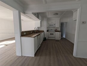 6826 Pompeii Rd in Orlando, FL - Building Photo - Building Photo