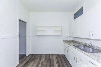 1719 Nuuanu Ave in Honolulu, HI - Building Photo - Building Photo