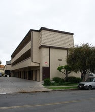 Stark Drive Apartments in Huntington Beach, CA - Building Photo - Building Photo