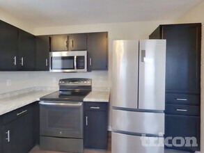 1619 Prairieview Ln in Greenfield, IN - Building Photo - Building Photo