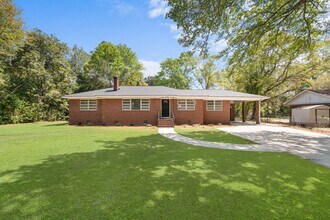 409 Granade St in Statesboro, GA - Building Photo - Building Photo