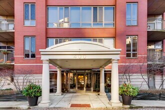 400 N Clinton St in Chicago, IL - Building Photo - Building Photo