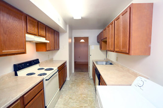 County Green Apartment Homes in Lynchburg, VA - Foto de edificio - Interior Photo