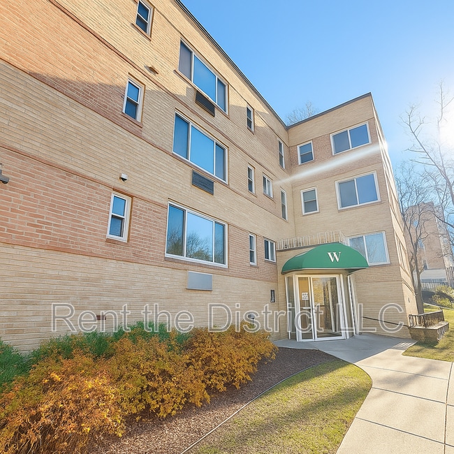 property at 1029 Perry St NE