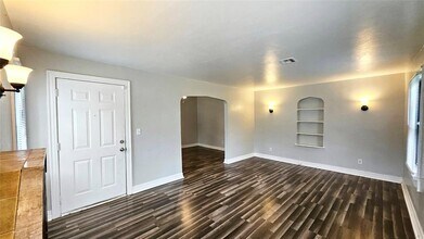 2112 NE 20th St in Oklahoma City, OK - Building Photo - Building Photo