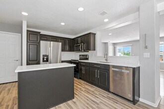 1446 S Ensenada St in Aurora, CO - Building Photo - Building Photo