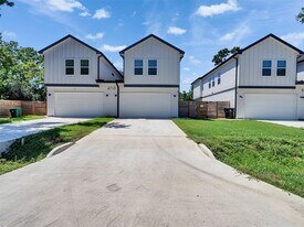 4713 Talina Way in Houston, TX - Building Photo