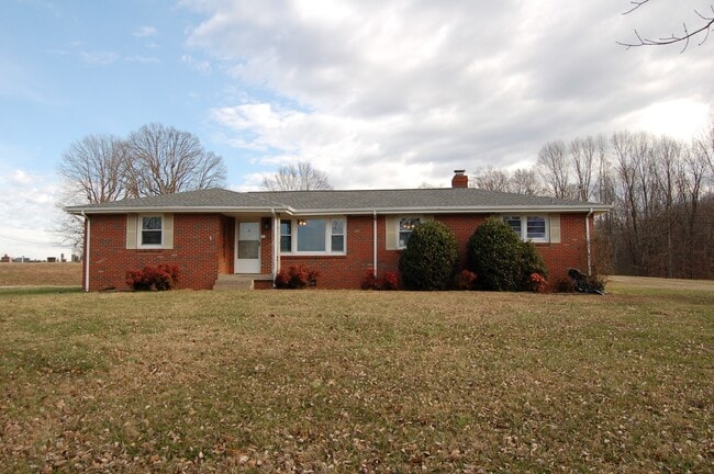 property at 5882 Clarksville Pike