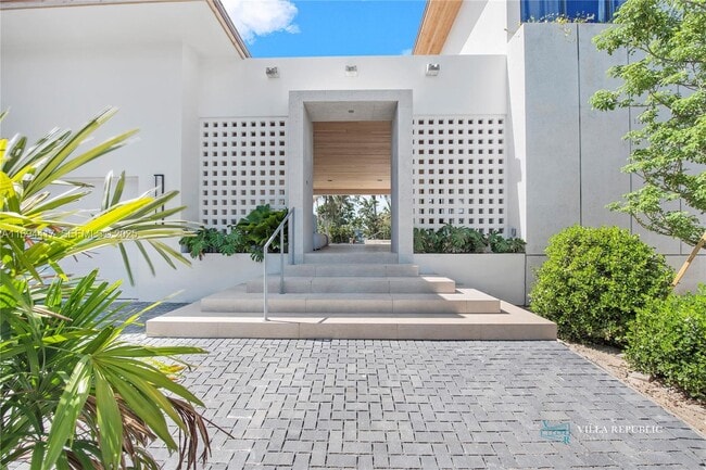 property at 1200 NE 87th St