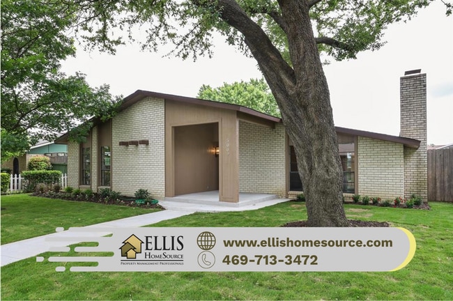 property at 5009 Pemberton Ln