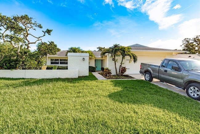 property at 2830 Wildwood Dr