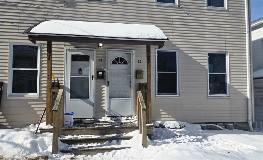 29 Beech St in Fitchburg, MA - Building Photo