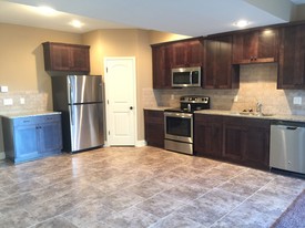 Genesis Crossing Townhomes in Kansas City, MO - Building Photo