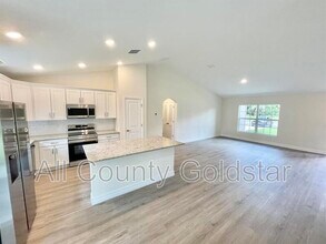 15167 Chamberlain Blvd in Port Charlotte, FL - Building Photo - Building Photo