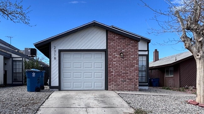 property at 2318 El Molino Cir