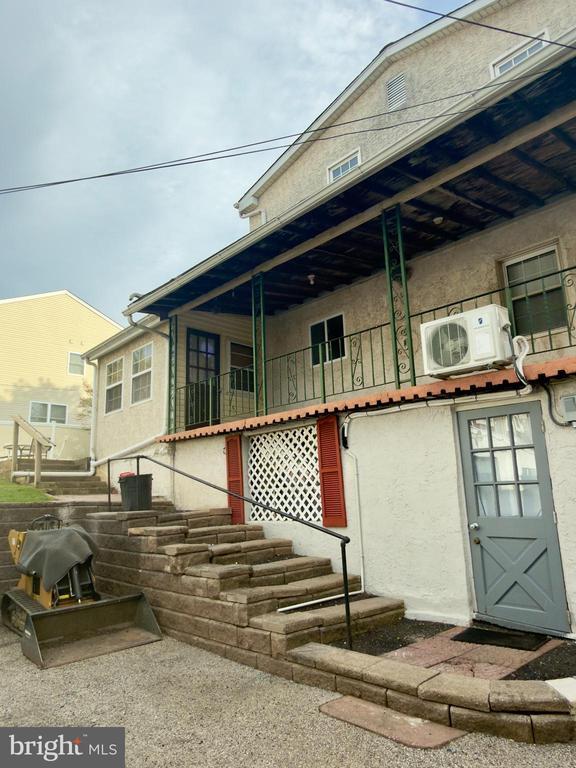 422 W 6th Ave in Conshohocken, PA - Building Photo - Building Photo