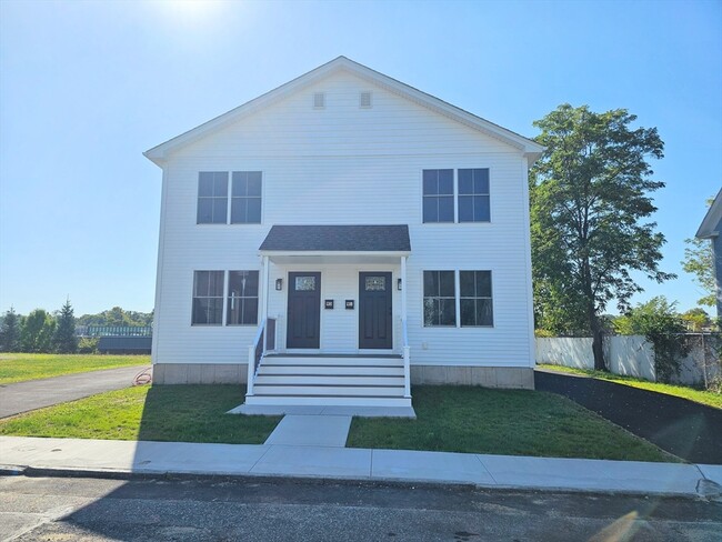 91-93 Melrose St in Springfield, MA - Building Photo - Building Photo