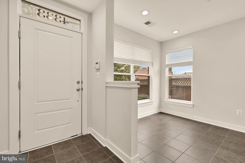 4333 Kennedy St in Hyattsville, MD - Building Photo