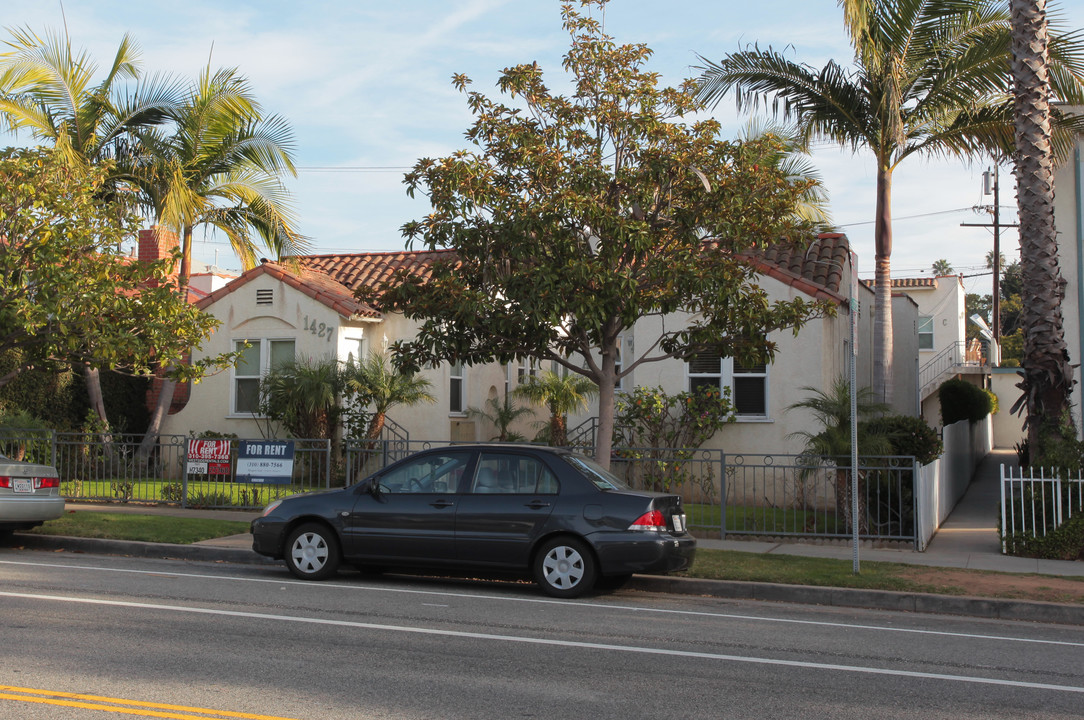 1427 17th St in Santa Monica, CA - Building Photo