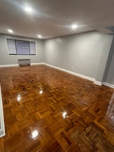 56 S Munn Ave in East Orange, NJ - Foto de edificio - Building Photo