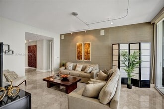 18101 Collins Ave in Sunny Isles Beach, FL - Building Photo - Building Photo