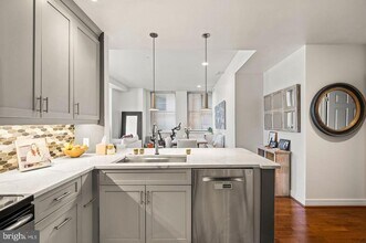 1600 Arch St in Philadelphia, PA - Building Photo - Building Photo