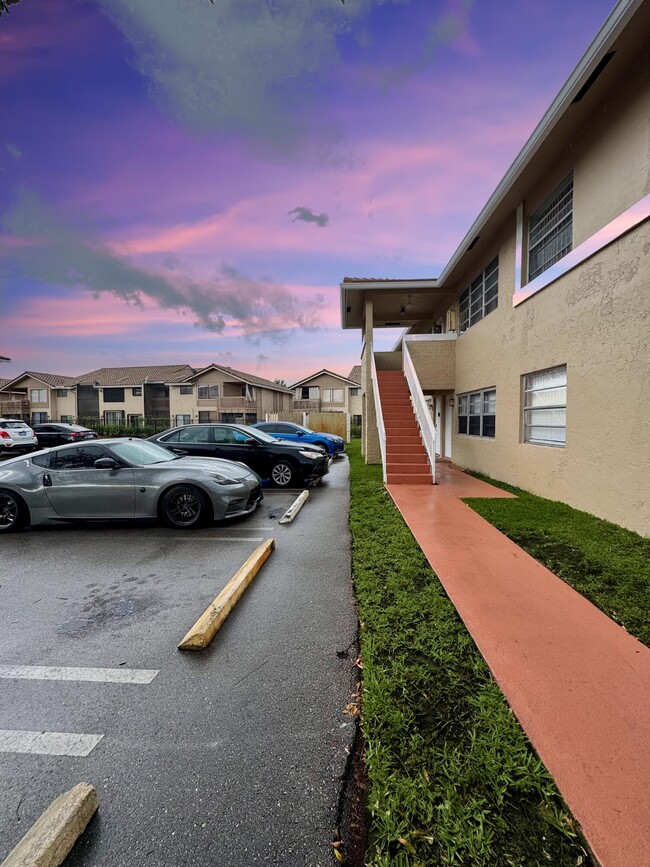 property at 10008 Twin Lakes Dr