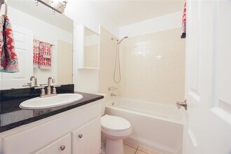 4209 Burnet Rd in Austin, TX - Building Photo - Building Photo