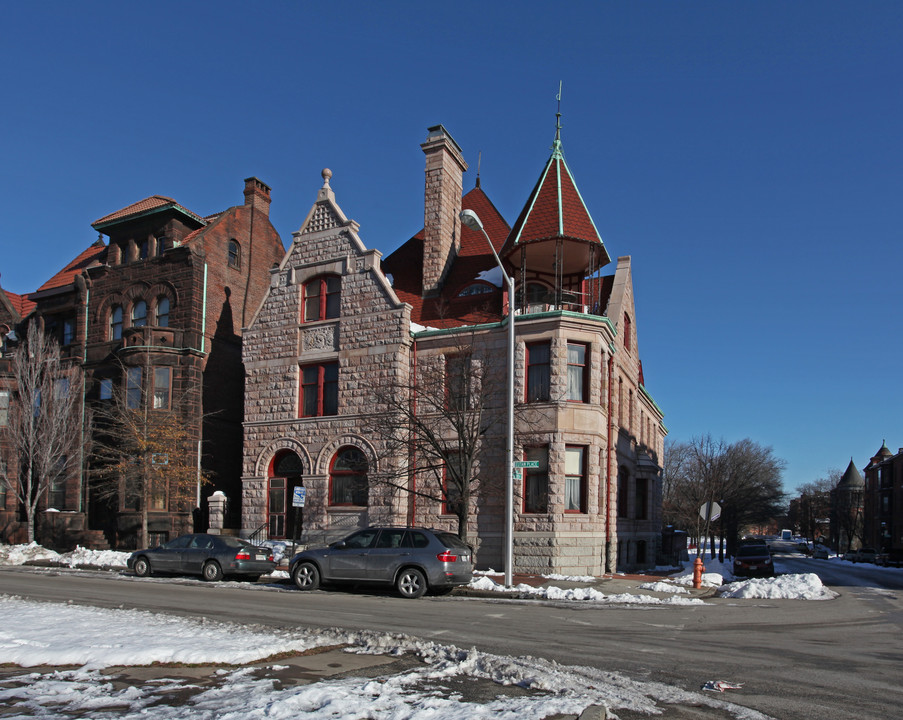 1801 Eutaw Pl in Baltimore, MD - Foto de edificio