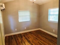 734 McDaniel St photo'