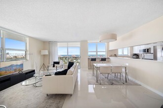 650 West Ave in Miami Beach, FL - Building Photo - Building Photo