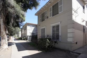 1810 Westmoreland Ave in Los Angeles, CA - Building Photo - Building Photo