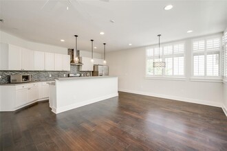 908 Nueces St in Austin, TX - Building Photo - Building Photo