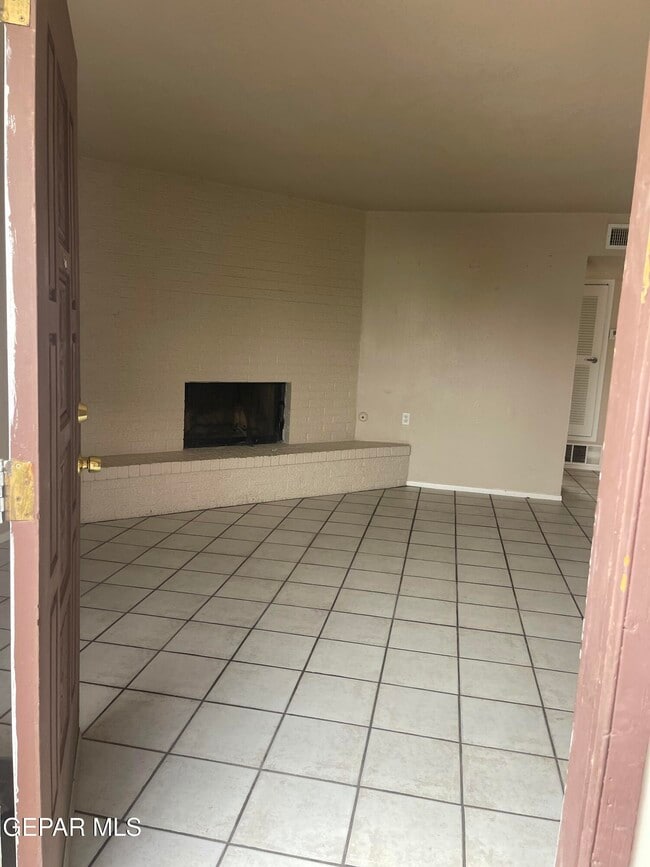 2919 Beachcomber Dr in El Paso, TX - Building Photo - Building Photo