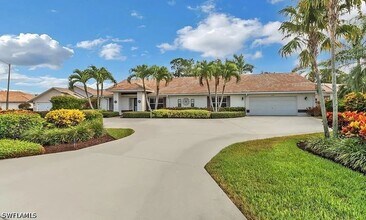 214 Palmetto Dunes Cir in Naples, FL - Building Photo - Building Photo