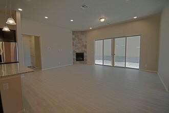 5413 E Village Rd in Rio Rancho, NM - Foto de edificio - Building Photo