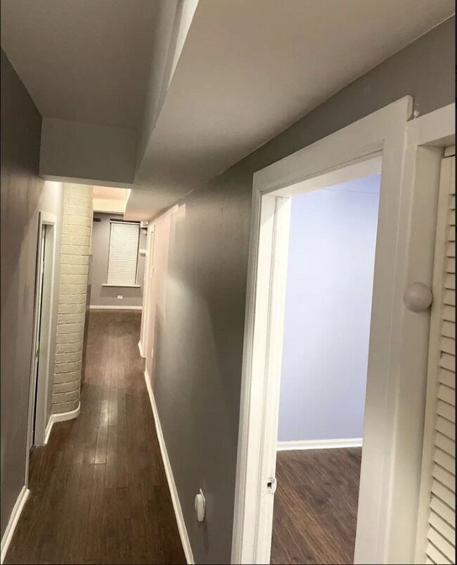 825 N Hermitage Ave, Unit 1F in Chicago, IL - Building Photo - Building Photo