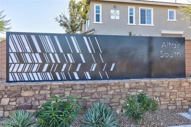 25 Barbara Ln-Unit -17 in Las Vegas, NV - Building Photo - Building Photo