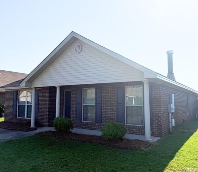 1654 Buena Vista Blvd in Prattville, AL - Building Photo - Building Photo